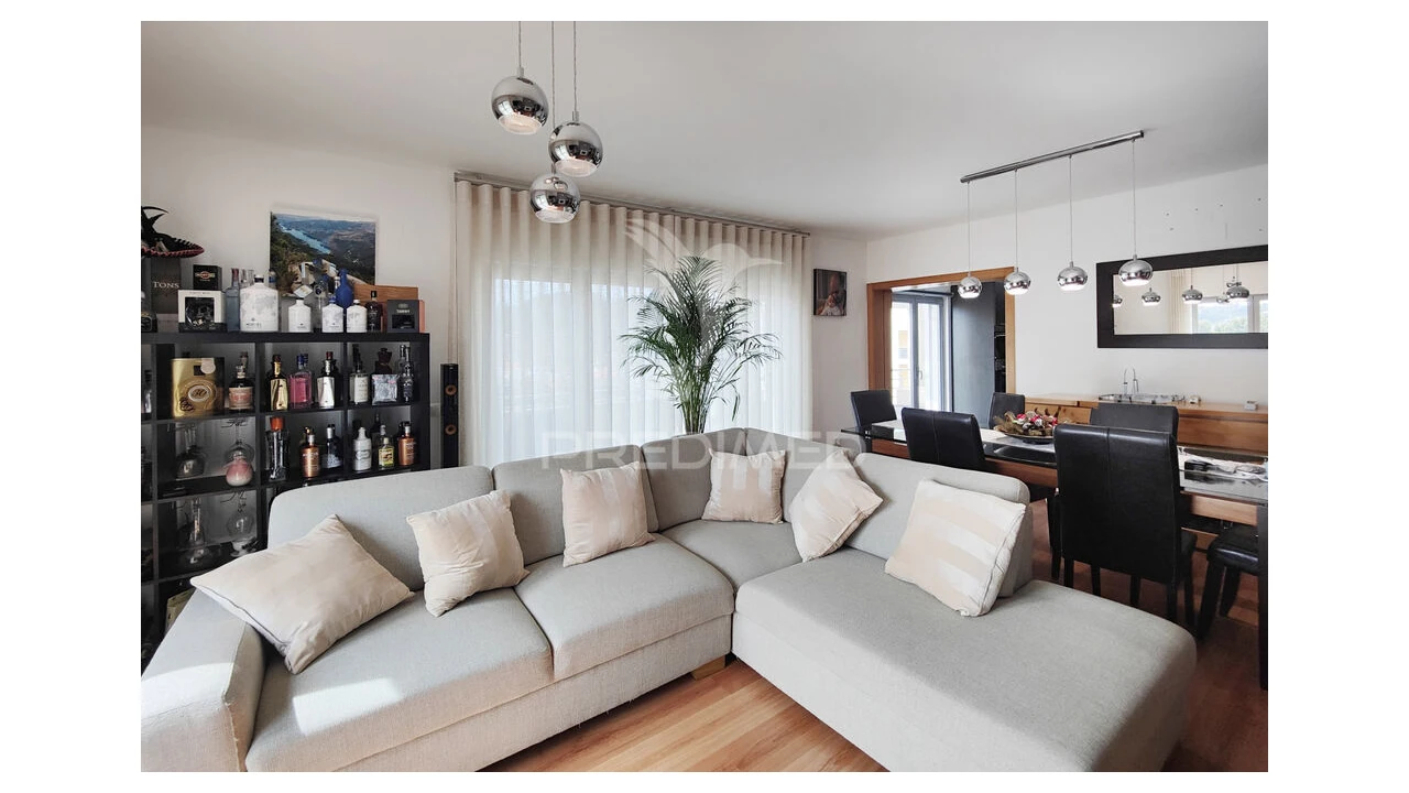 Apartamento T3 para Venda em Malveira e São Miguel de Alcainça Foto 13