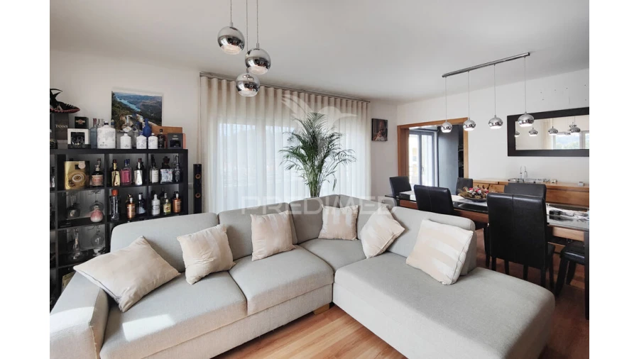 Apartamento T3 para Venda em Malveira e São Miguel de Alcainça Foto 13