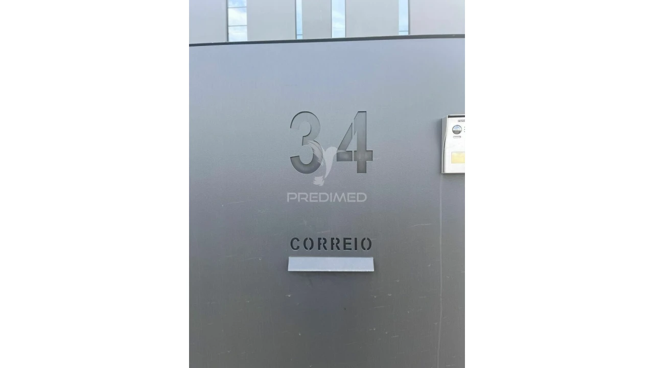 Armazém para Arrendamento em Santo António dos Cavaleiros e Frielas Foto 14