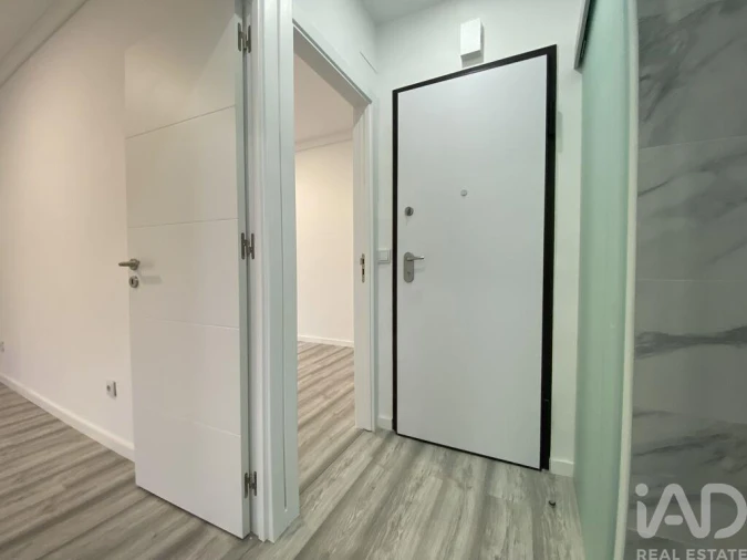 Apartamento T1 para Venda em Arroios Foto 17