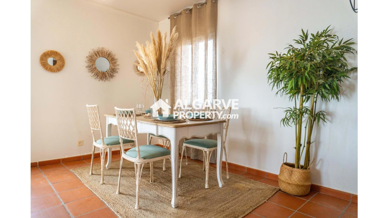 Apartamento T2 para Venda em Quarteira Foto 8