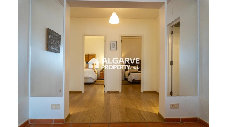 Apartamento T2 para Venda em Quarteira Foto 13