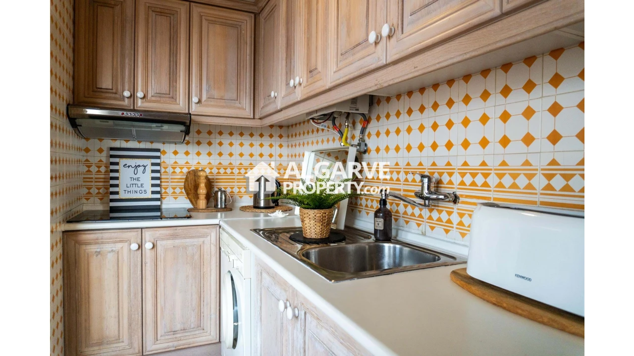 Apartamento T2 para Venda em Quarteira Foto 11