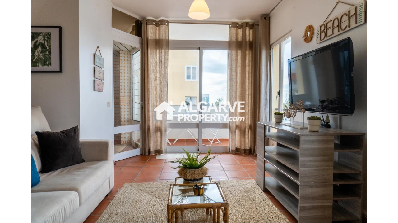Apartamento T2 para Venda em Quarteira Foto 6