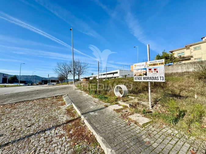 Moradia T3 para Venda em Ponte Foto 5