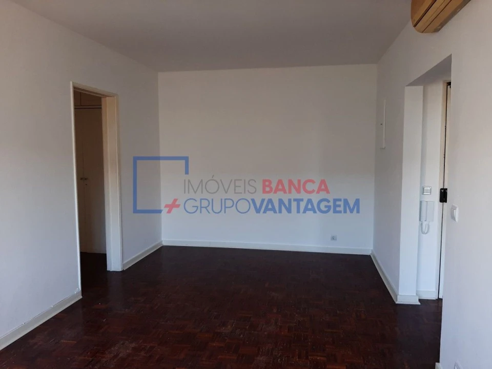 Apartamento T2 para Venda em Cacém e São Marcos Foto 11