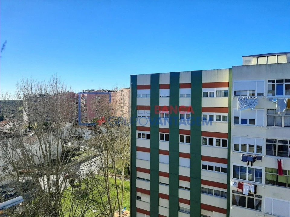 Apartamento T2 para Venda em Cacém e São Marcos Foto 1