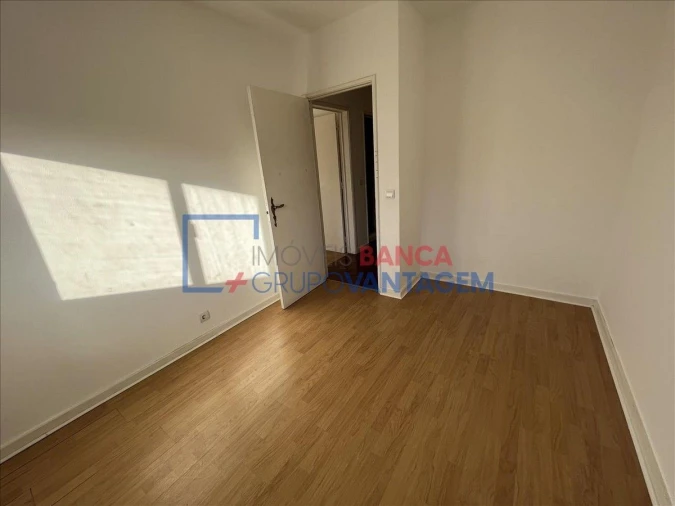 Apartamento T2 para Venda em Cacém e São Marcos Foto 10