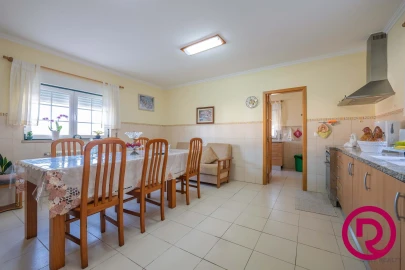Moradia T6 para Venda em Alfeizerão