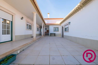 Moradia T6 para Venda em Alfeizerão