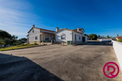 Moradia T6 para Venda em Alfeizerão