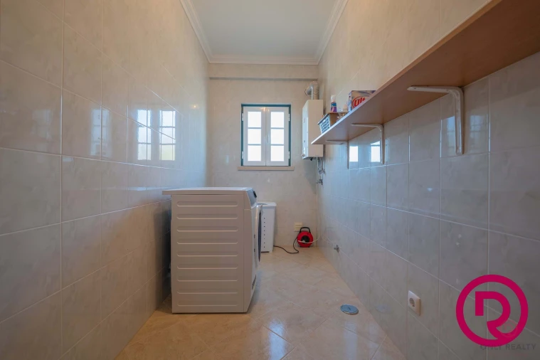 Moradia T6 para Venda em Alfeizerão Foto 52