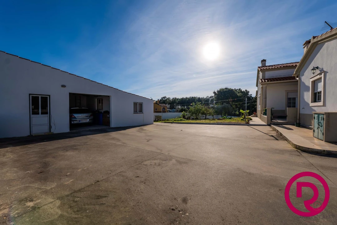 Moradia T6 para Venda em Alfeizerão Foto 72