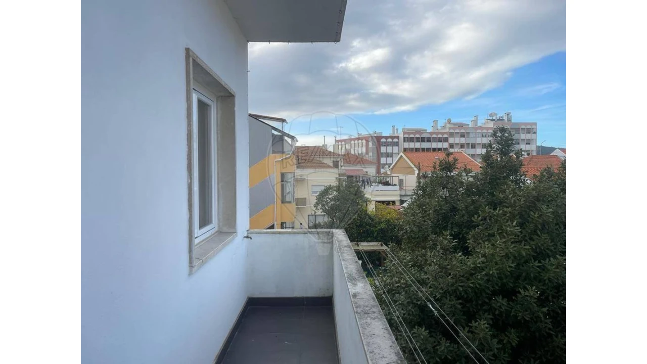 Prédio para Venda em Setubal (São Sebastião) Foto 35