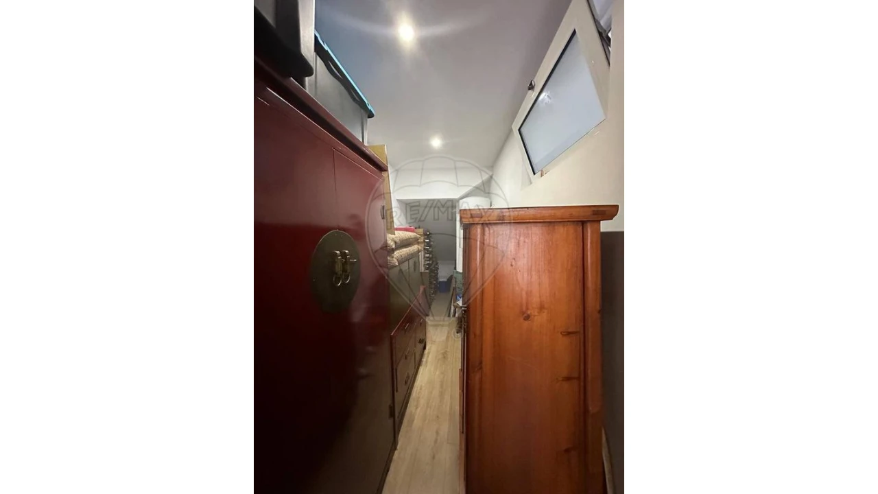 Prédio para Venda em Setubal (São Sebastião) Foto 1