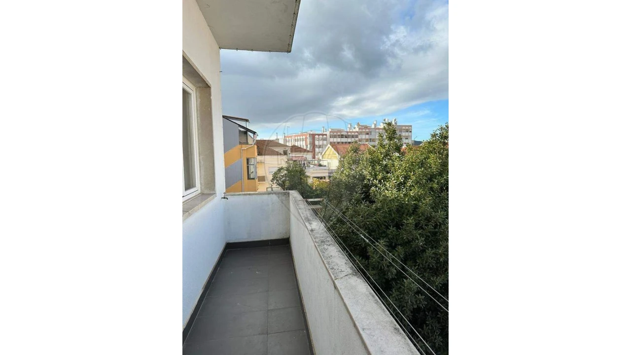 Prédio para Venda em Setubal (São Sebastião) Foto 10