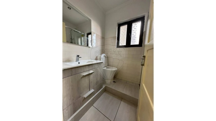 Prédio para Venda em Setubal (São Sebastião) Foto 13