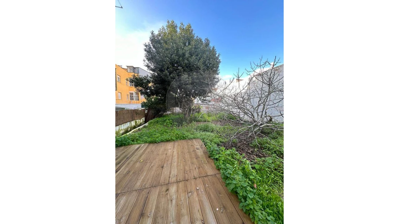 Prédio para Venda em Setubal (São Sebastião) Foto 3