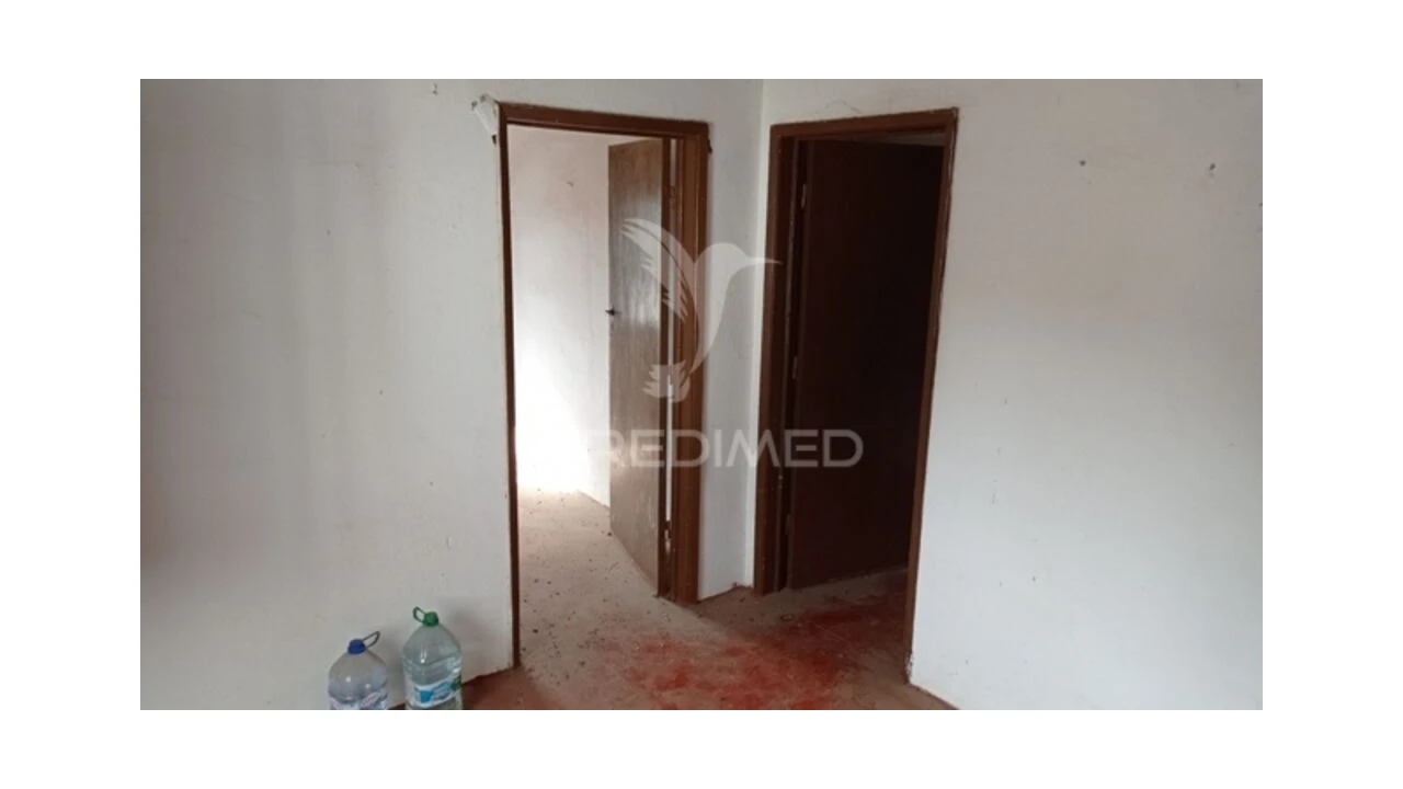 Moradia T5 para Venda em Longomel Foto 16