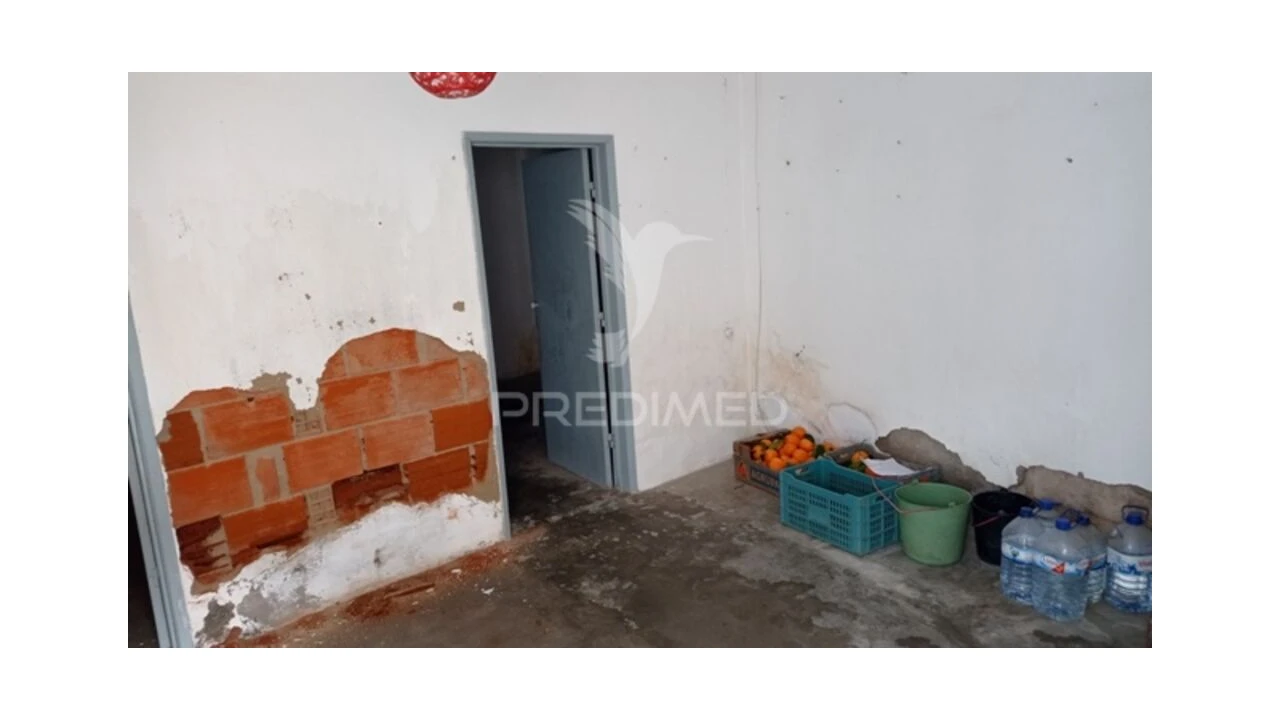 Moradia T5 para Venda em Longomel Foto 3