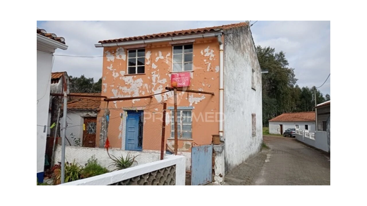 Moradia T5 para Venda em Longomel Foto 2