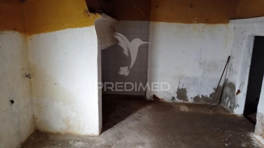 Moradia T5 para Venda em Longomel Foto 6