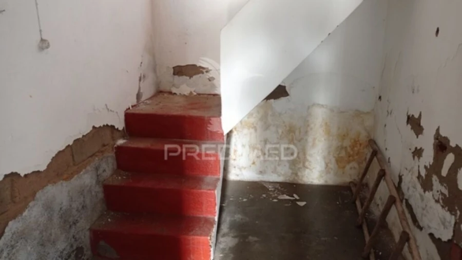 Moradia T5 para Venda em Longomel Foto 13