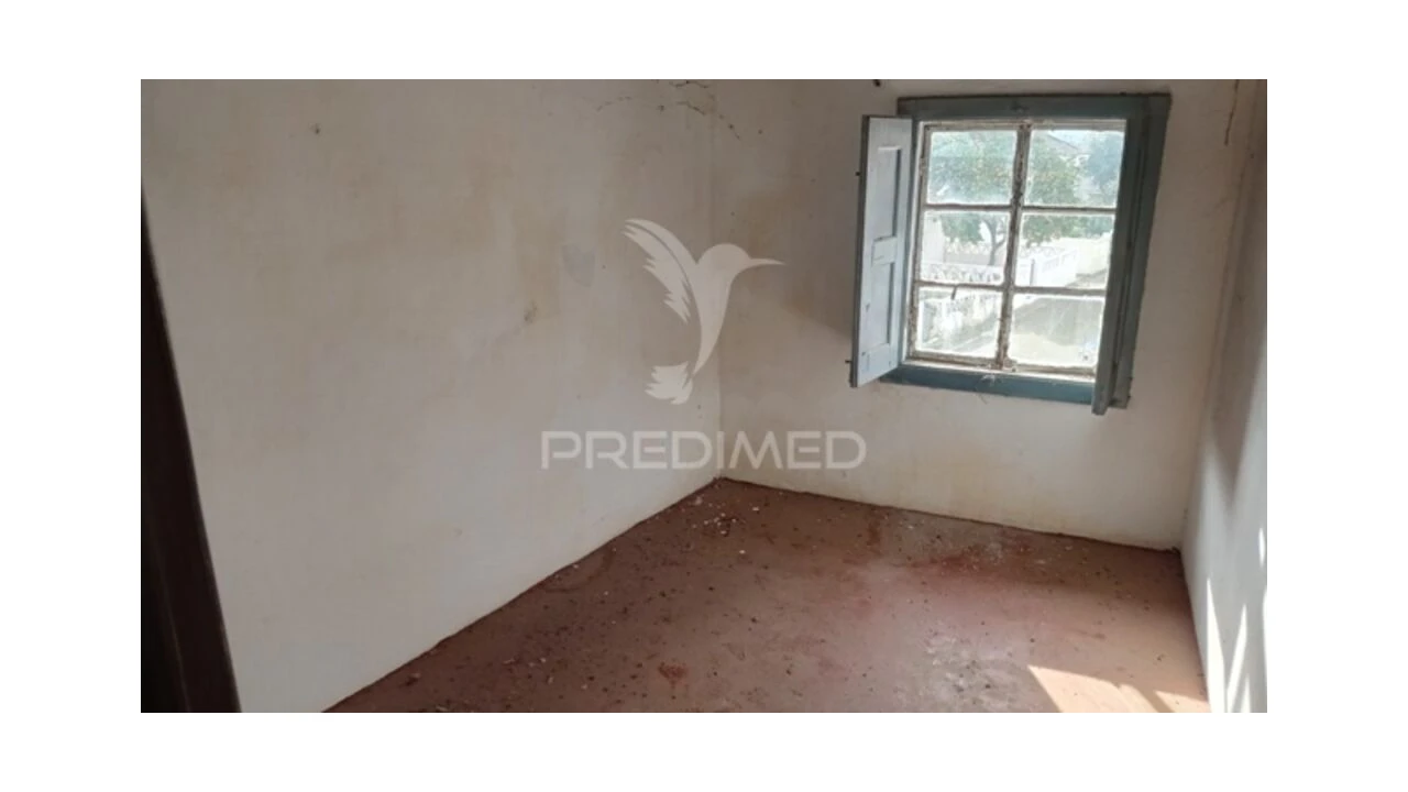 Moradia T5 para Venda em Longomel Foto 17