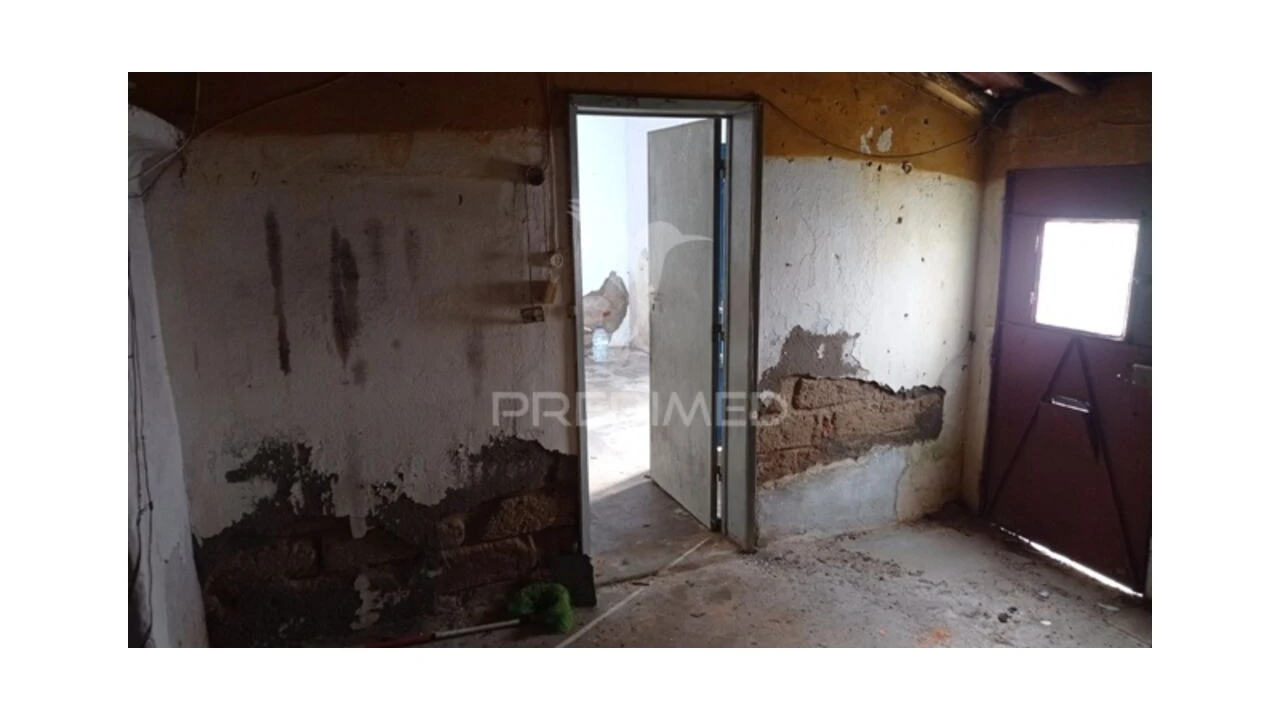 Moradia T5 para Venda em Longomel Foto 11