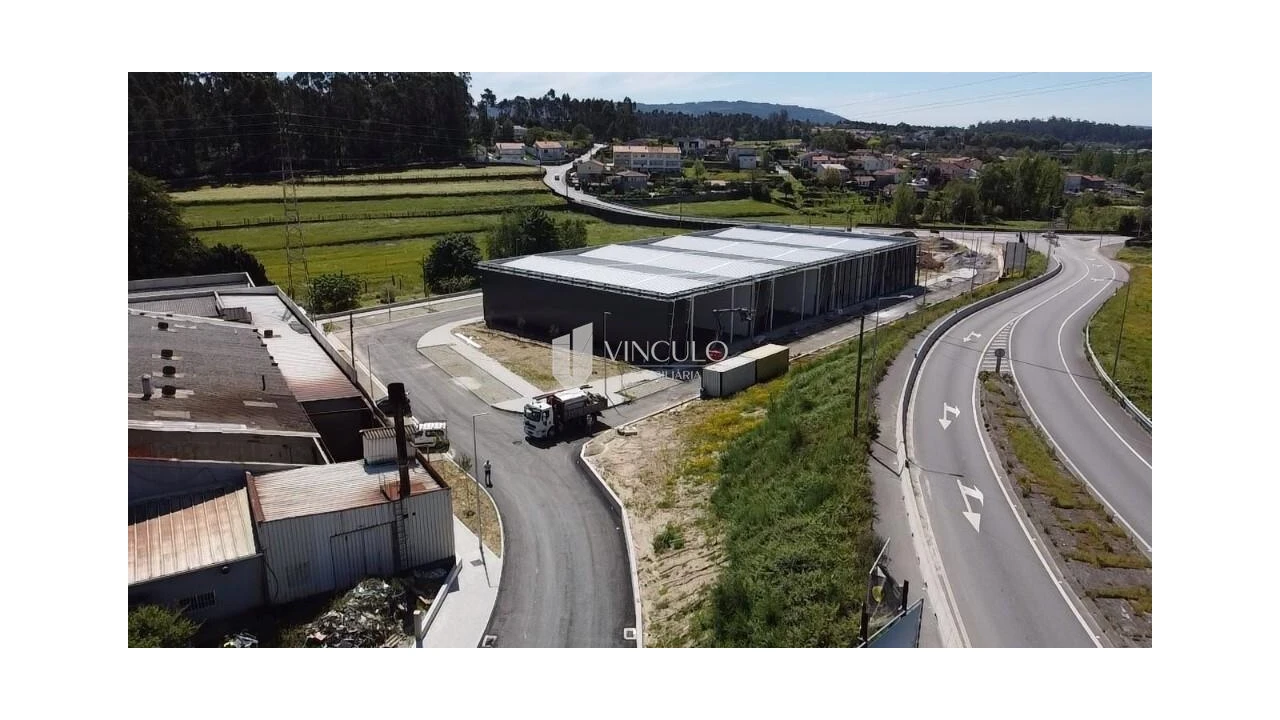 Armazém para Venda em Seide Foto 4