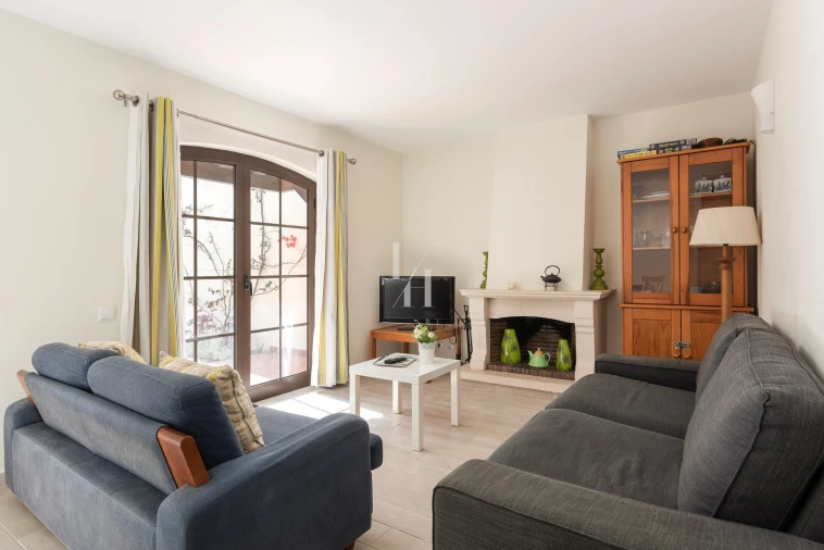 Moradia T2 para Arrendamento férias em Quarteira Foto 2