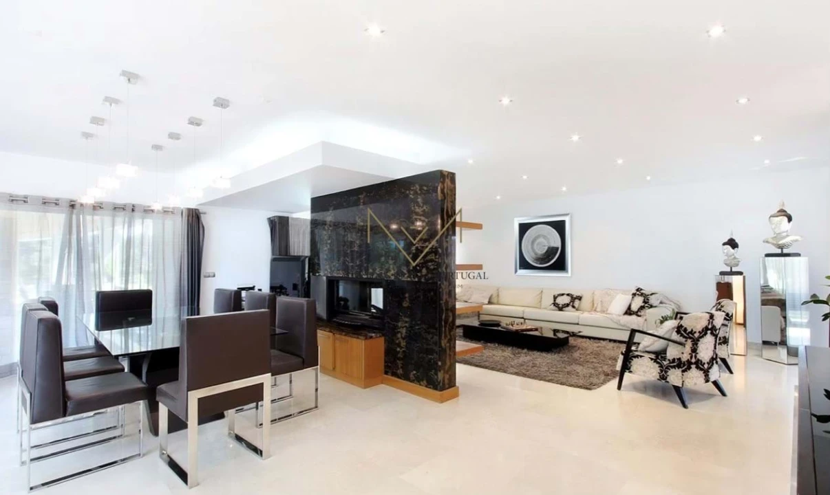 Moradia para Venda em Charneca de Caparica e Sobreda Foto 3