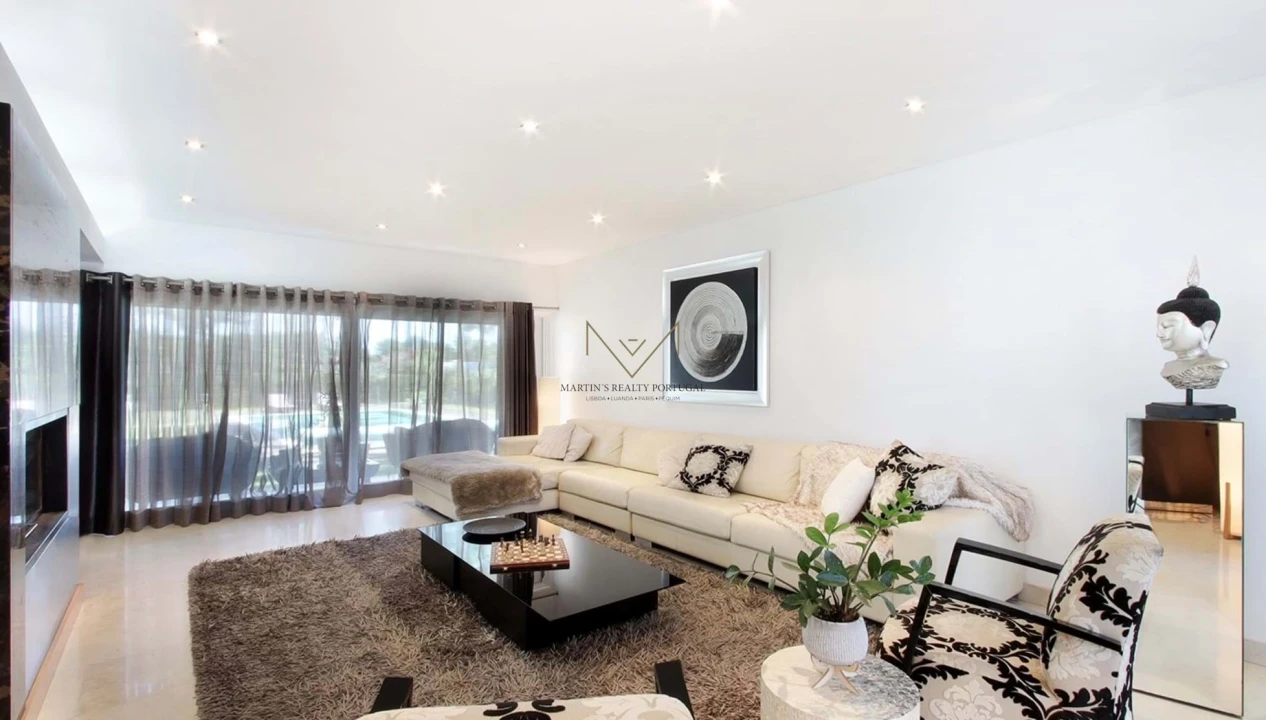 Moradia para Venda em Charneca de Caparica e Sobreda Foto 10