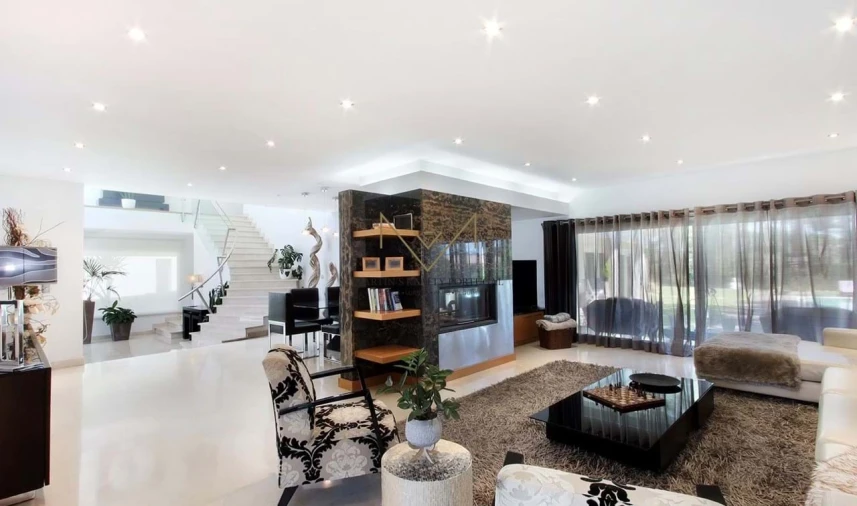 Moradia para Venda em Charneca de Caparica e Sobreda Foto 4