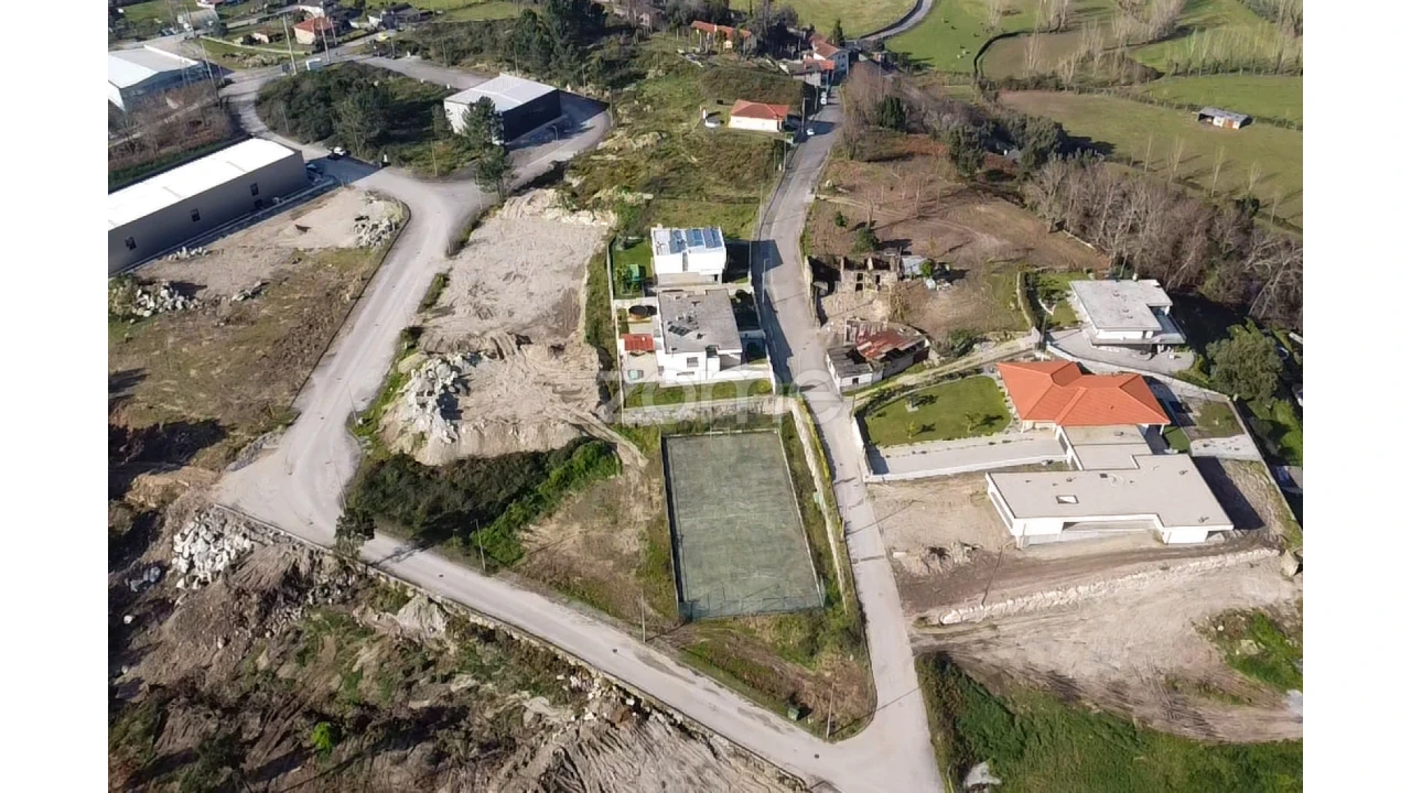Terreno para Venda em Monsul Foto 3