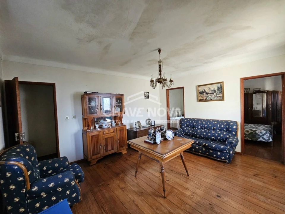 Moradia T2 para Venda em Espadanedo Foto 9