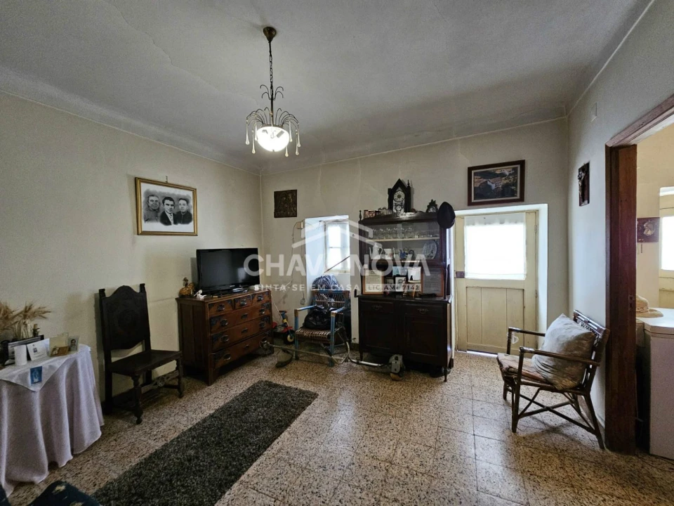 Moradia T2 para Venda em Espadanedo Foto 10