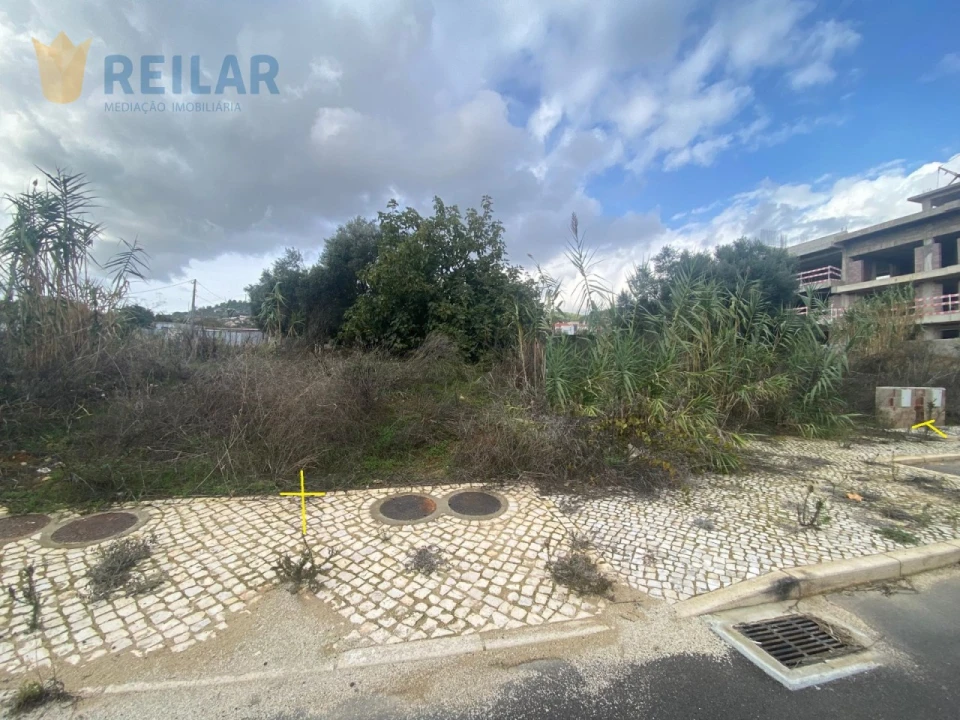 Terreno para Venda em Alverca do Ribatejo e Sobralinho Foto 2