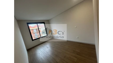 Apartamento T4 para Venda em Cedofeita, Santo Ildefonso, Sé, Miragaia, São Nicolau e Vitória