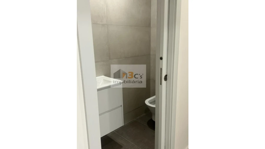 Apartamento T4 para Venda em Cedofeita, Santo Ildefonso, Sé, Miragaia, São Nicolau e Vitória Foto 12