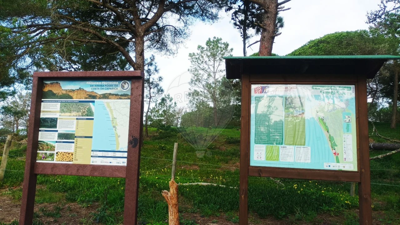 Terreno para Venda em Charneca de Caparica e Sobreda Foto 6