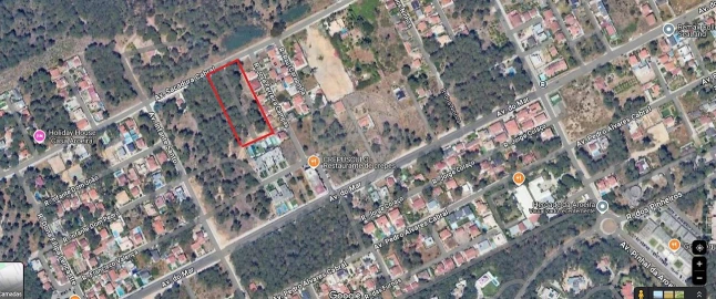 Terreno para Venda em Charneca de Caparica e Sobreda
