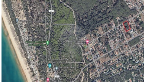 Terreno para Venda em Charneca de Caparica e Sobreda