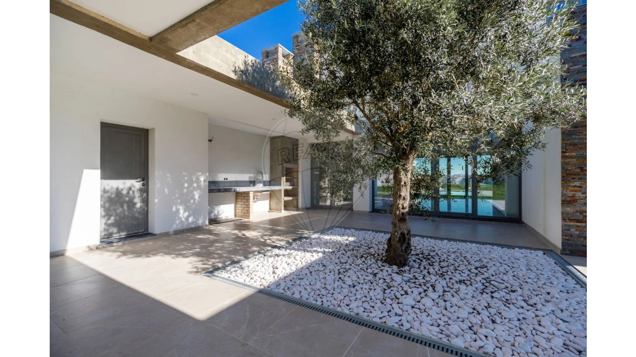 Moradia T4 para Venda em Ribamar Foto 46