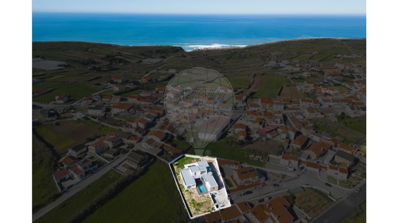 Moradia T4 para Venda em Ribamar Foto 5