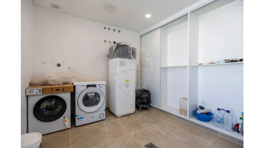 Moradia T4 para Venda em Ribamar Foto 39