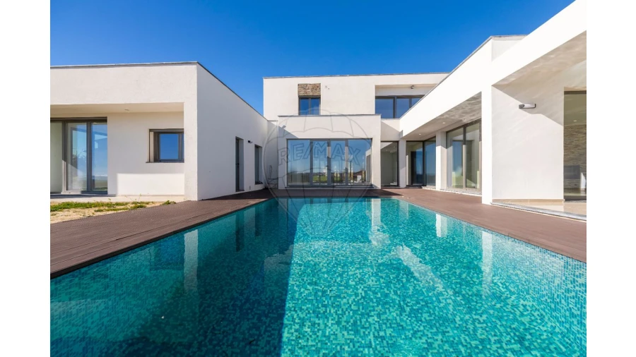 Moradia T4 para Venda em Ribamar Foto 2