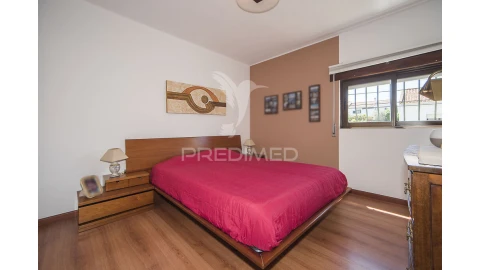 Moradia T6 para Venda em Olivais
