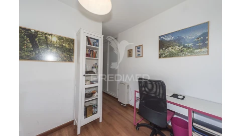 Moradia T6 para Venda em Olivais
