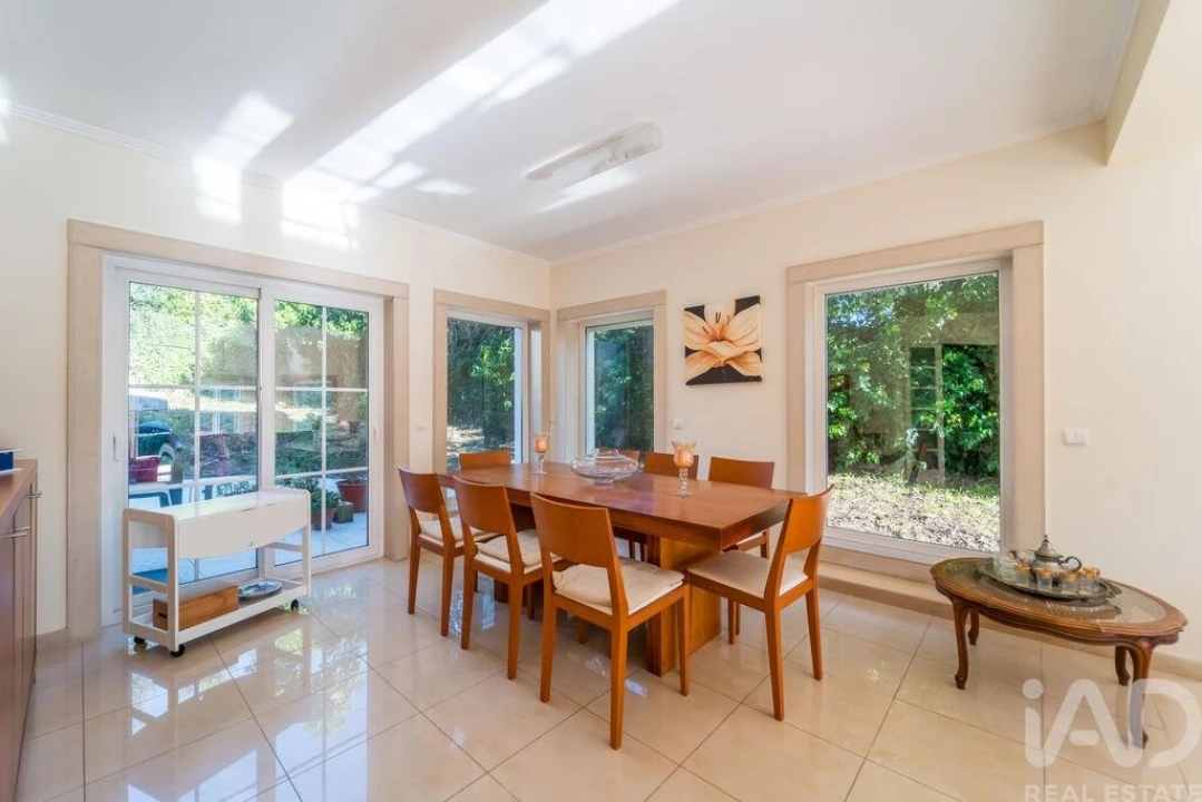 Moradia T4 para Venda em São João das Lampas e Terrugem Foto 9